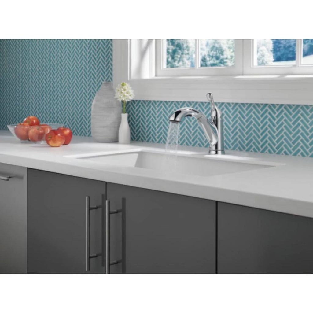 Delta Grant One Handle Chrome Pull Out Kitchen Faucet